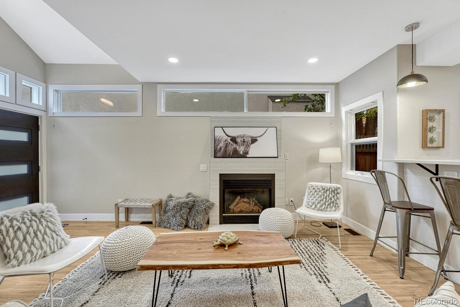 MLS Image #5 for 522  columbine street,denver, Colorado