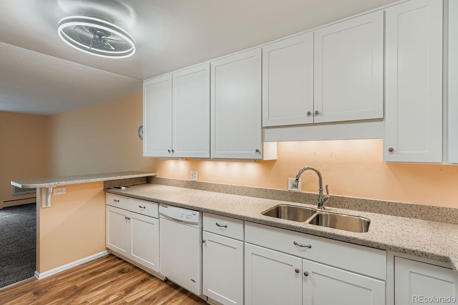 MLS Image #9 for 645 s alton way 12a,denver, Colorado