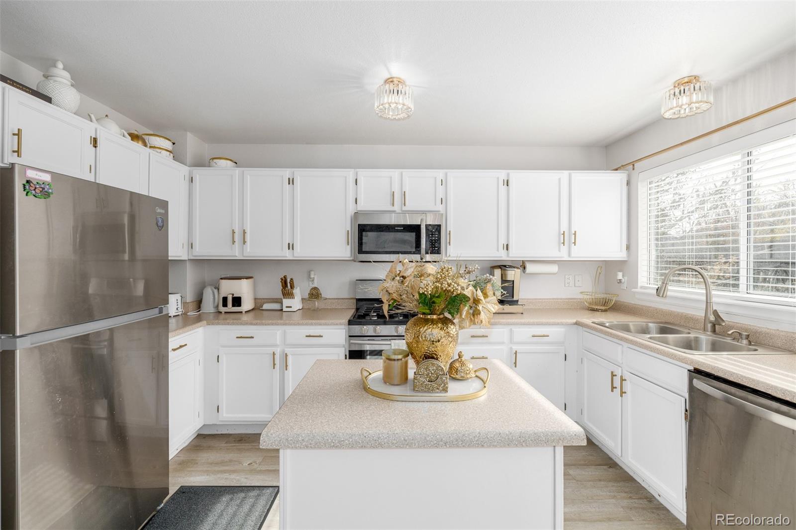 MLS Image #16 for 2884 s salida court,aurora, Colorado