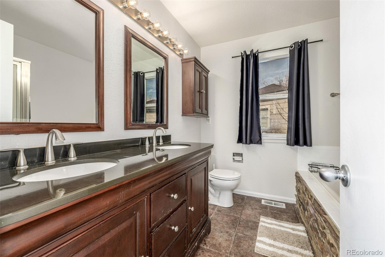 MLS Image #28 for 2884 s salida court,aurora, Colorado