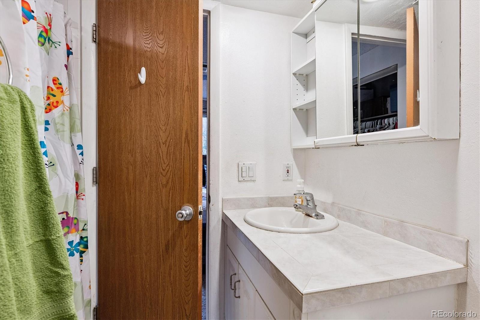 MLS Image #13 for 3815 s genoa circle,aurora, Colorado