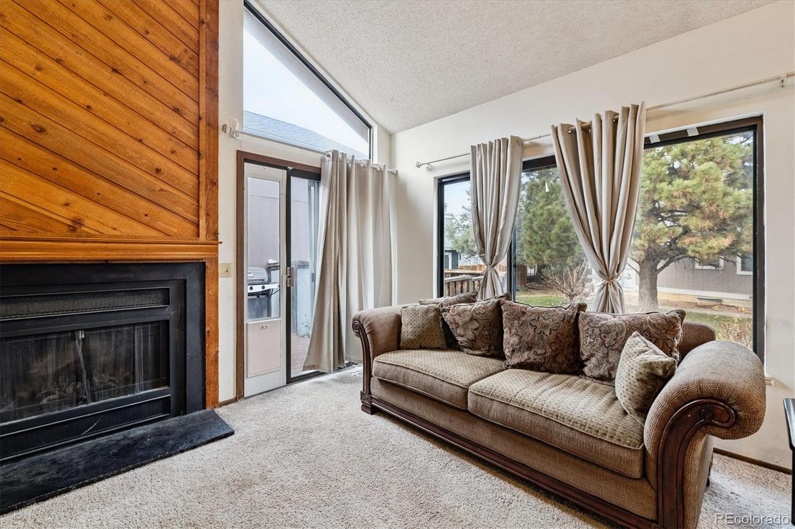 MLS Image #3 for 3815 s genoa circle,aurora, Colorado