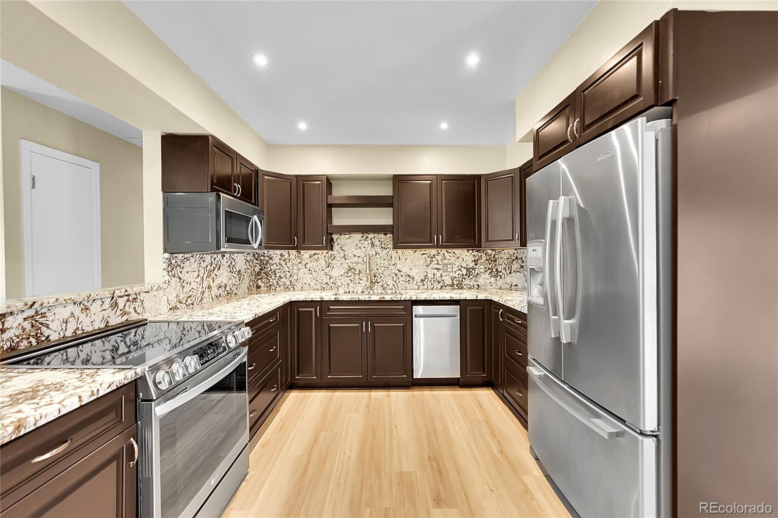 MLS Image #7 for 3352 s holland way,lakewood, Colorado