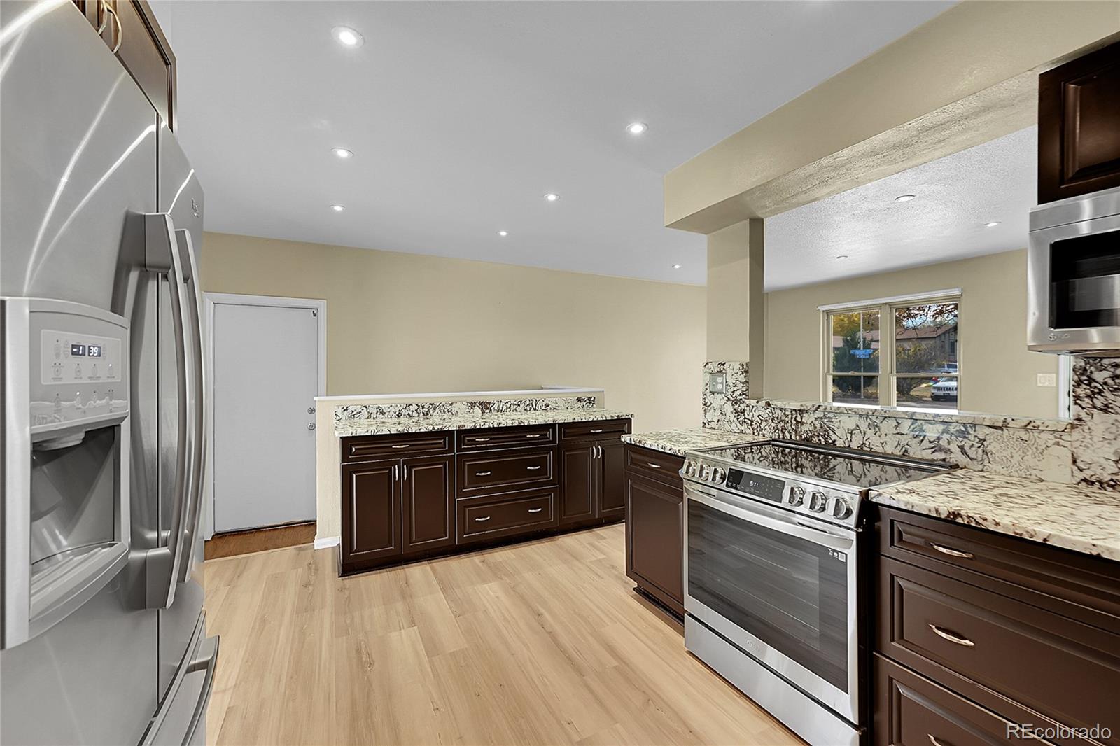MLS Image #8 for 3352 s holland way,lakewood, Colorado