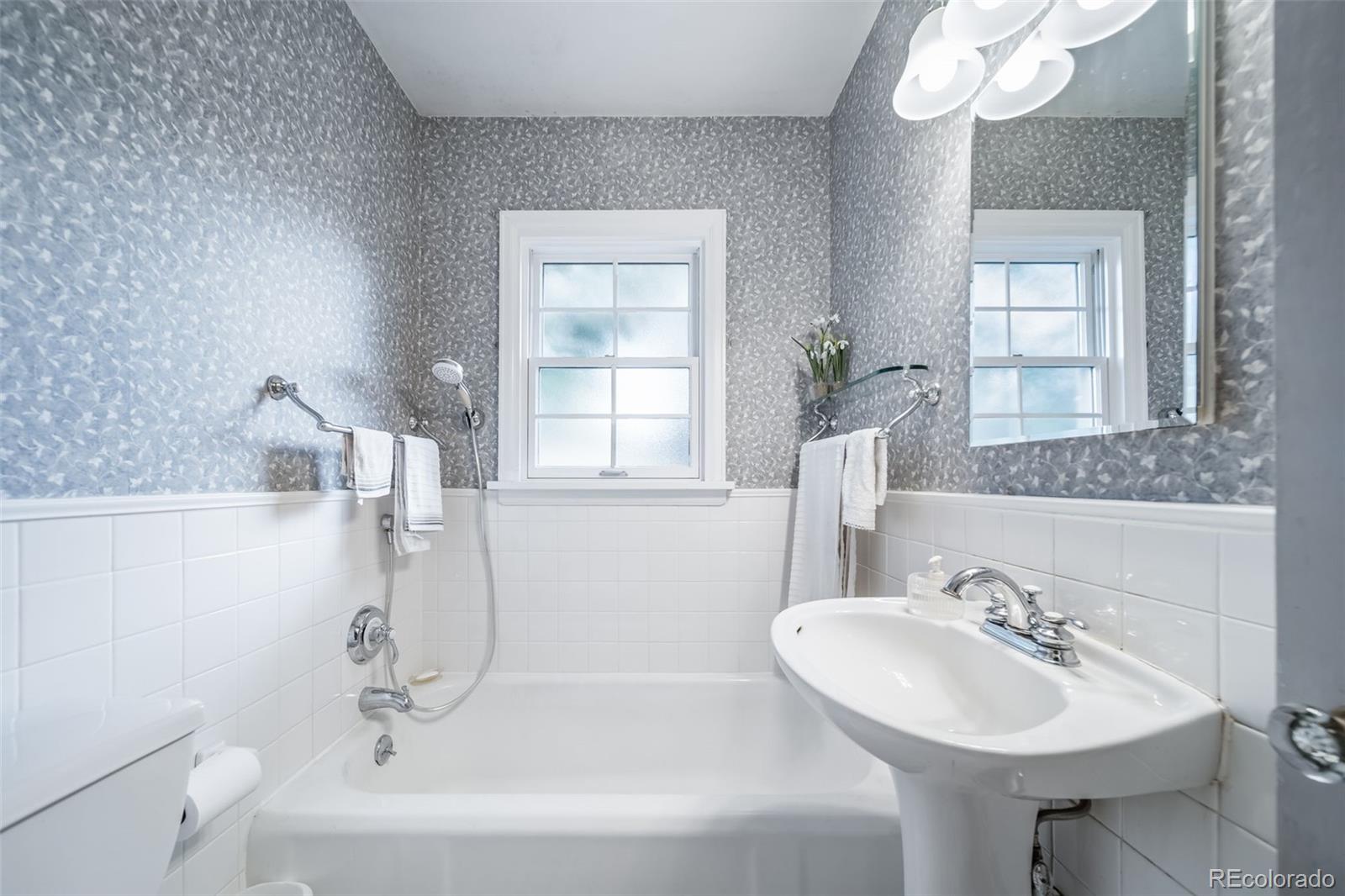 MLS Image #14 for 2544 s lafayette street,denver, Colorado