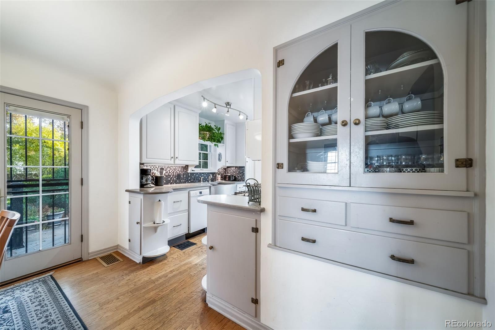MLS Image #8 for 2544 s lafayette street,denver, Colorado