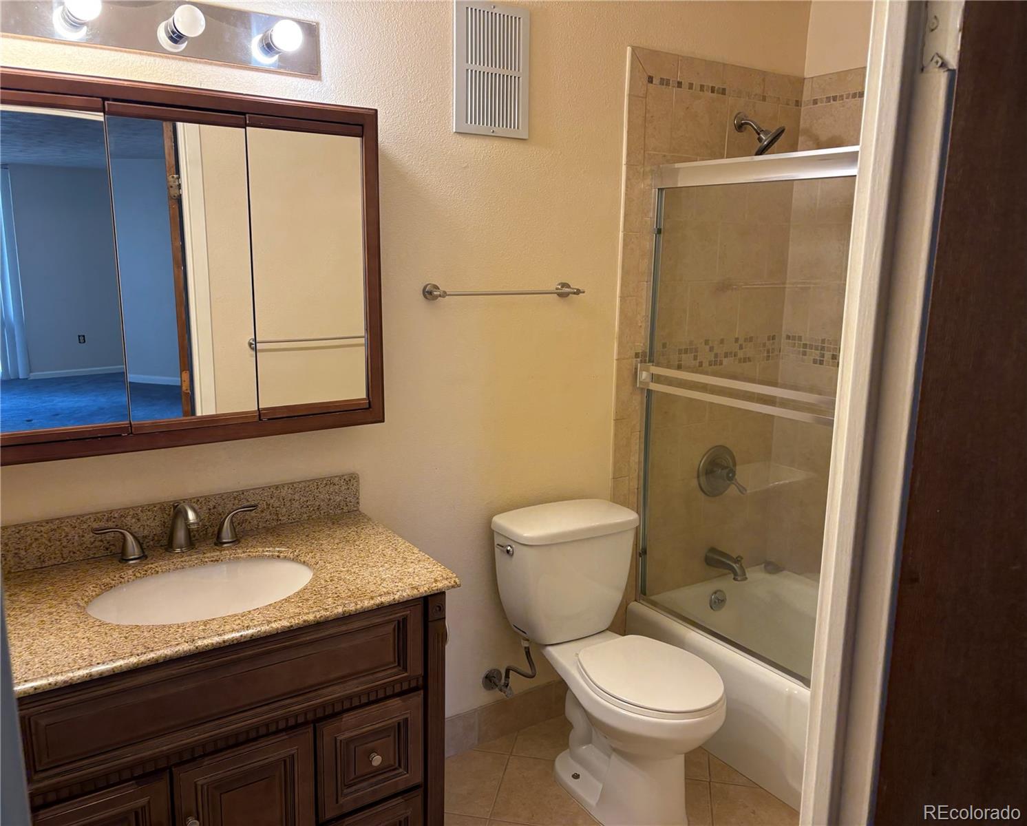 MLS Image #4 for 1625  larimer street 1606,denver, Colorado
