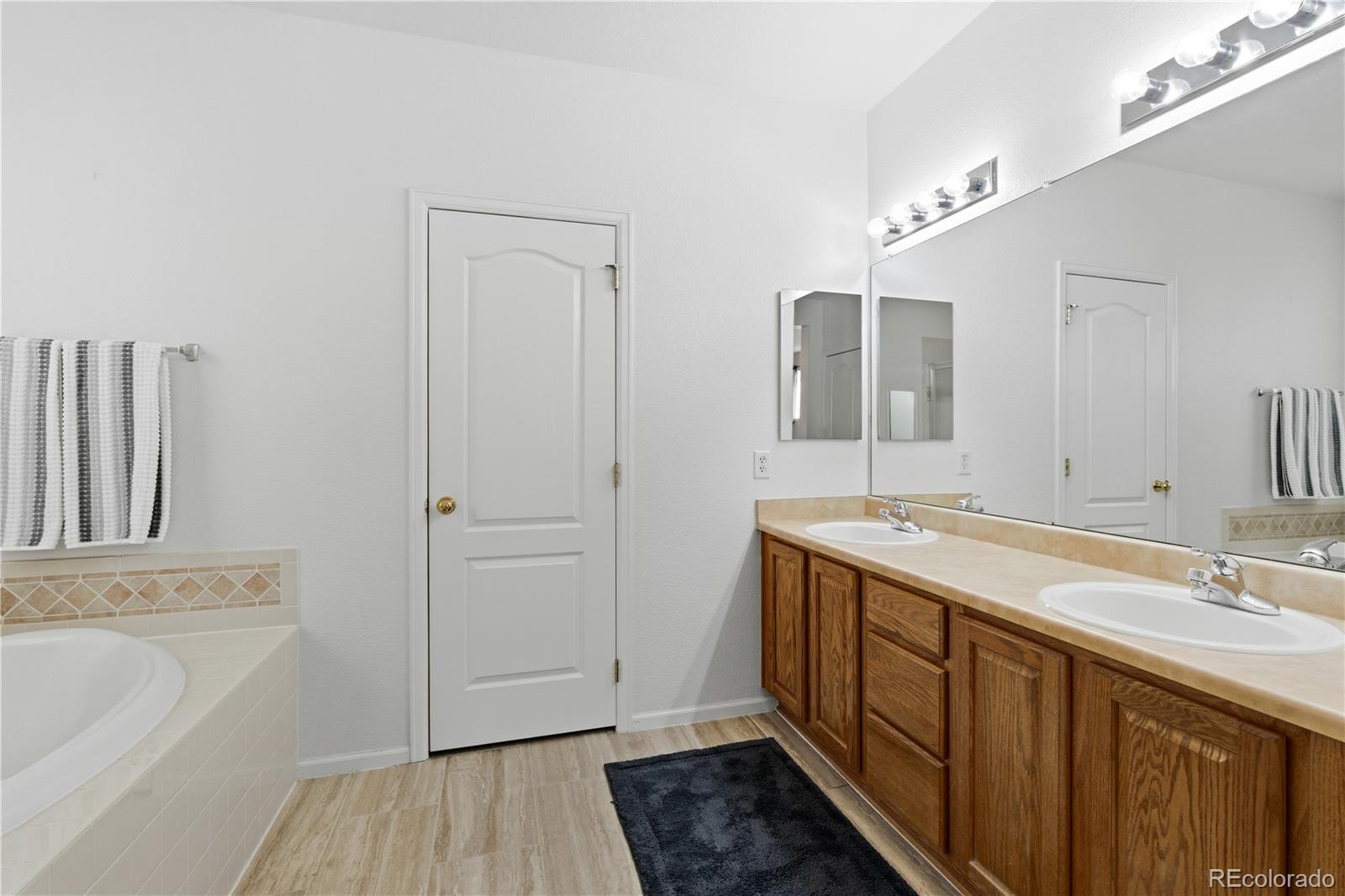 MLS Image #18 for 3851  stonebrush drive 11b,highlands ranch, Colorado