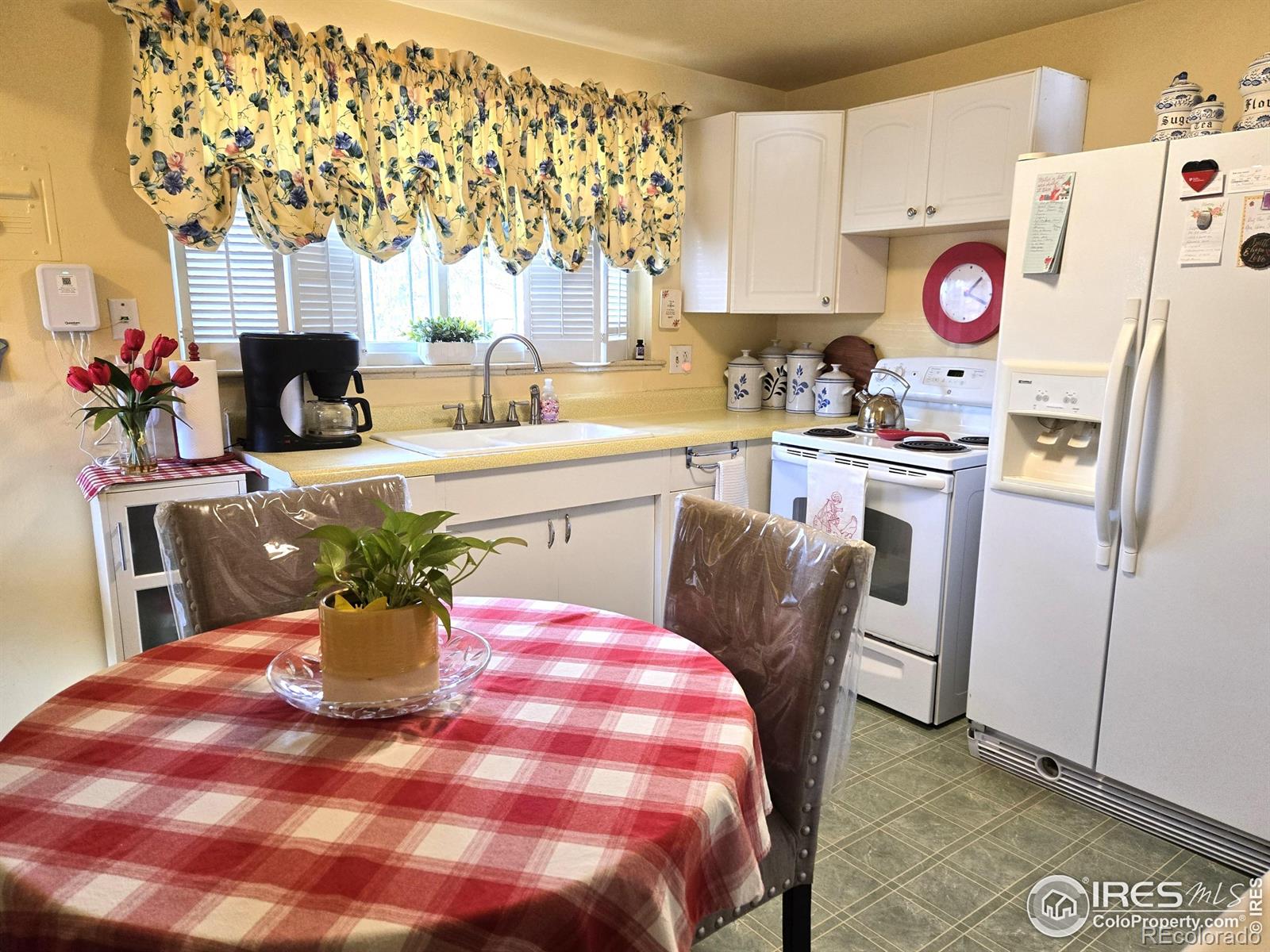 MLS Image #11 for 1697 s bryant street,denver, Colorado