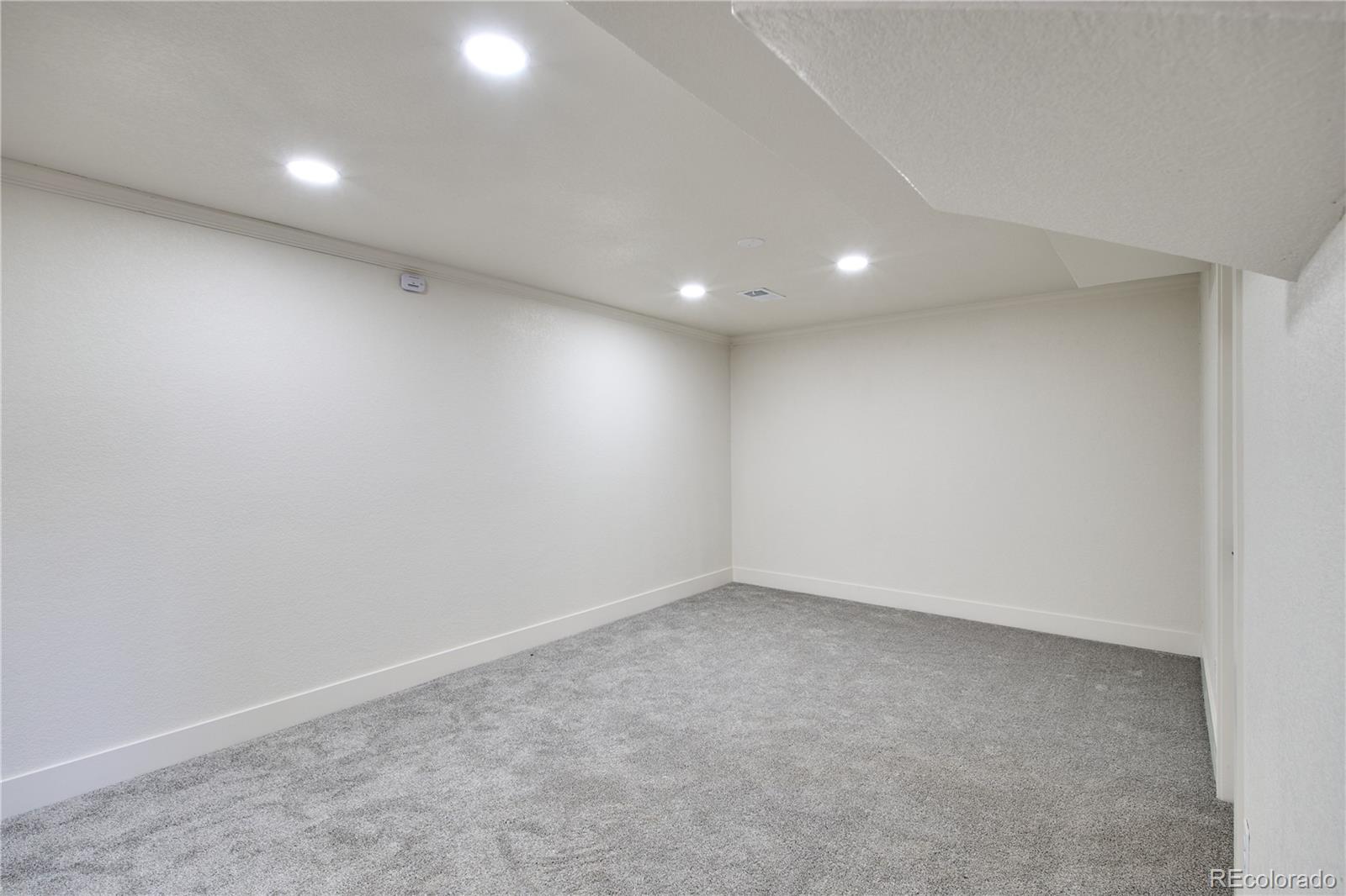 MLS Image #10 for 7696  vallejo street,denver, Colorado