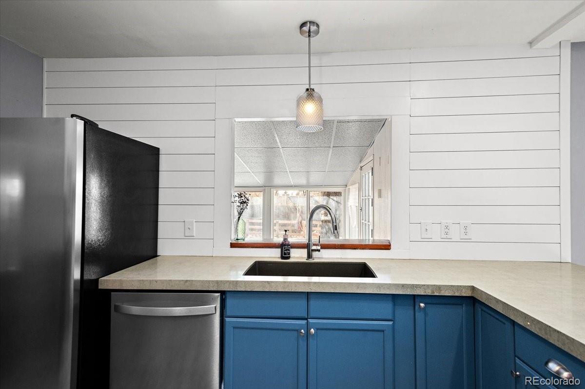 MLS Image #10 for 817  grand boulevard,colorado springs, Colorado