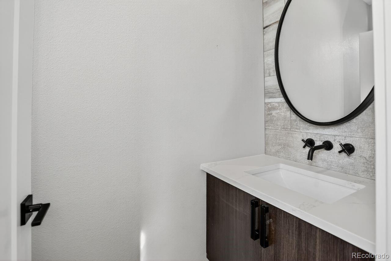 MLS Image #17 for 2179 s bannock street,denver, Colorado