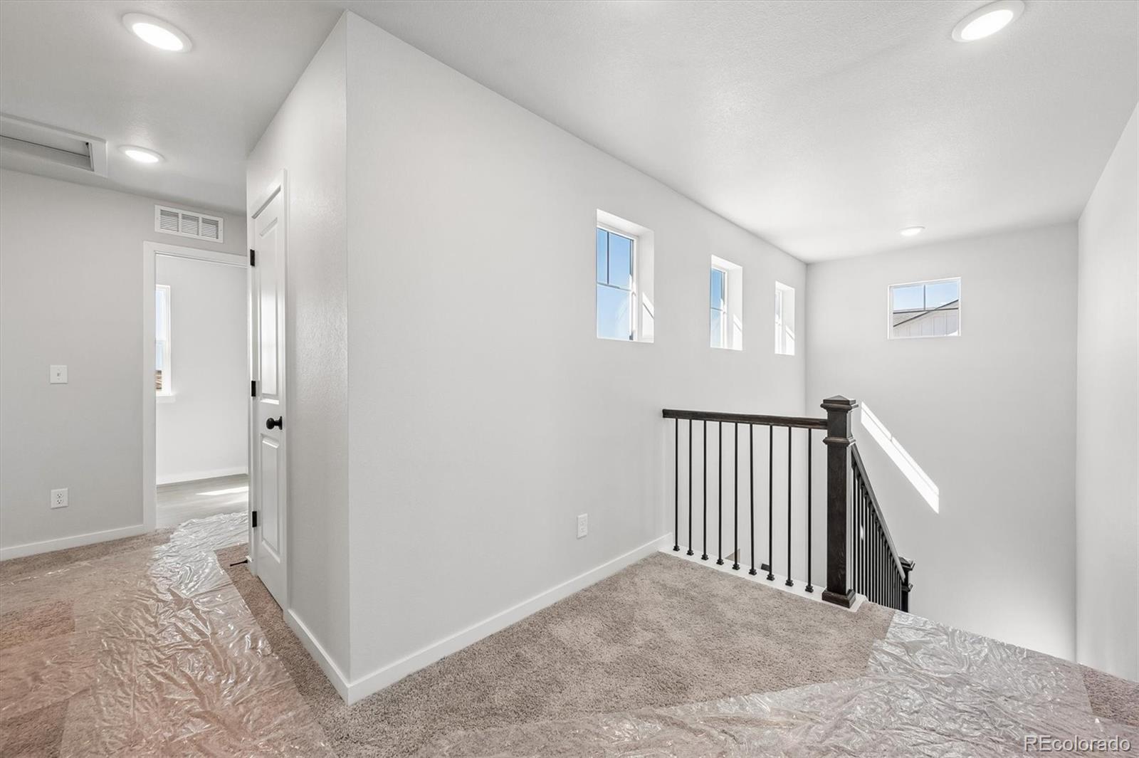 MLS Image #11 for 22795 e 47th avenue,aurora, Colorado
