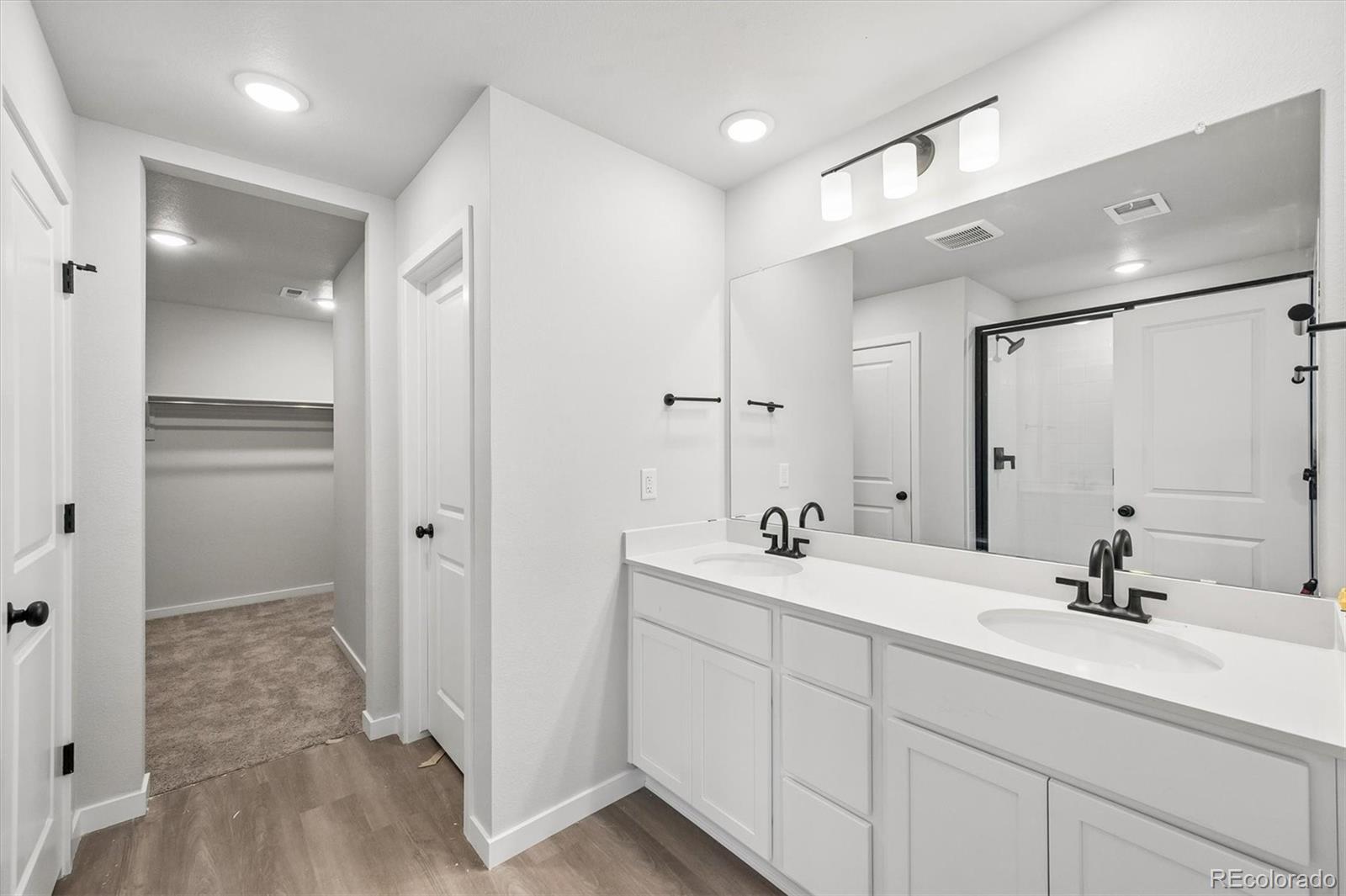 MLS Image #15 for 22795 e 47th avenue,aurora, Colorado