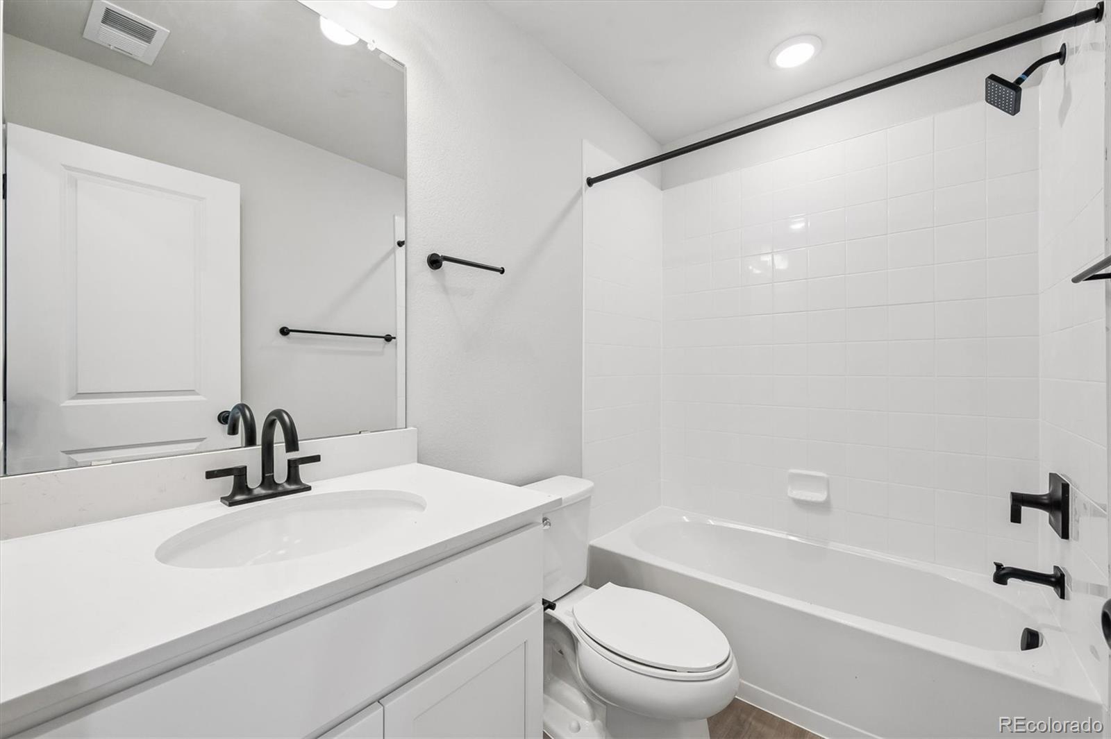 MLS Image #18 for 22795 e 47th avenue,aurora, Colorado
