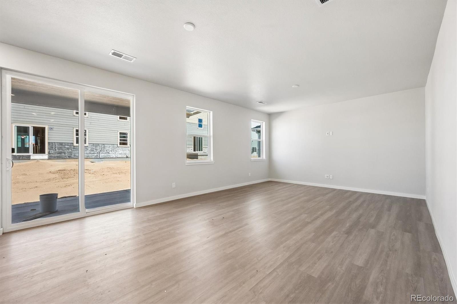 MLS Image #3 for 22795 e 47th avenue,aurora, Colorado