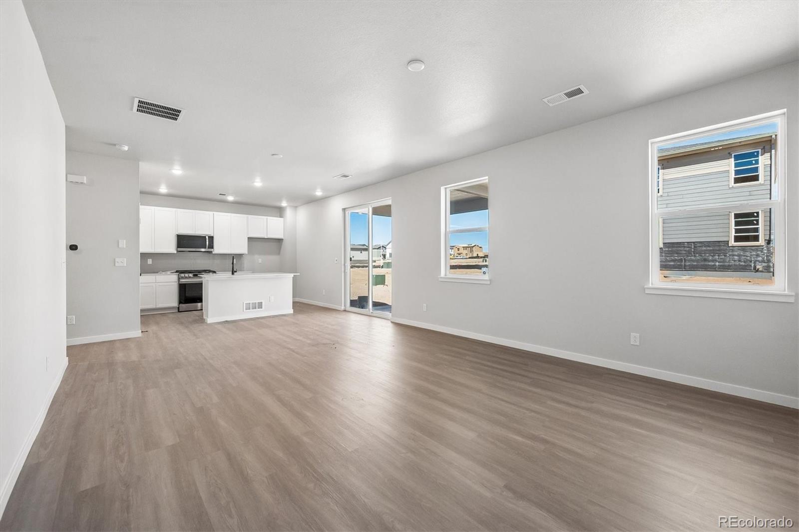 MLS Image #4 for 22795 e 47th avenue,aurora, Colorado
