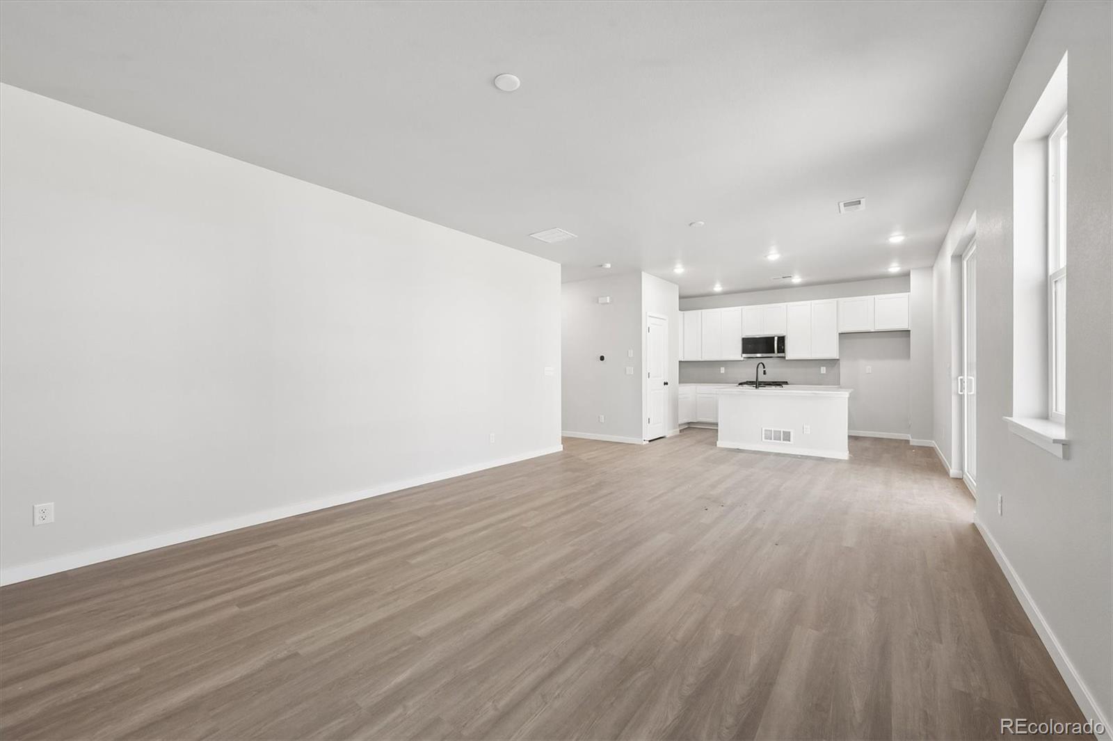 MLS Image #5 for 22795 e 47th avenue,aurora, Colorado