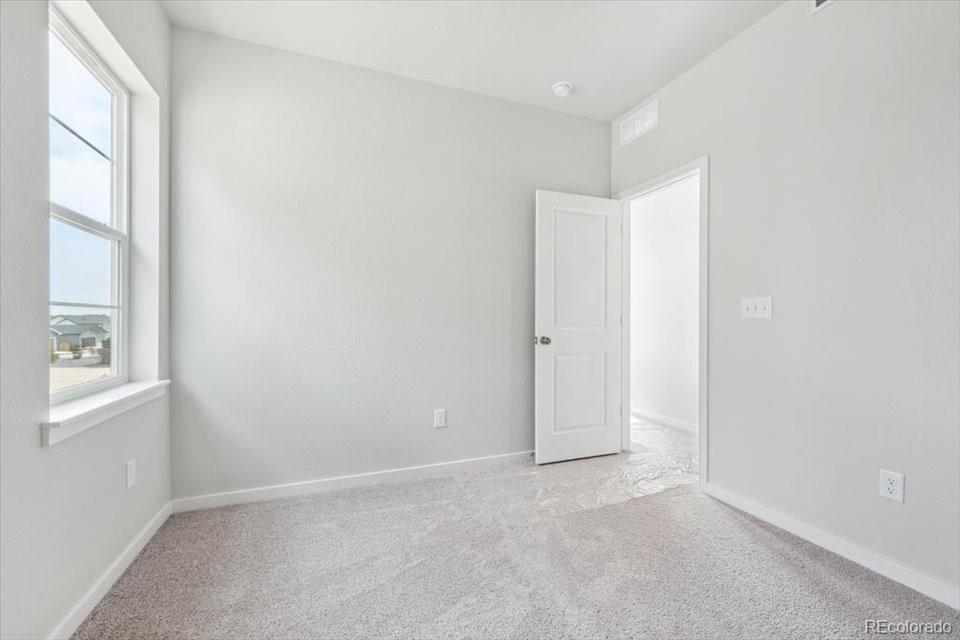MLS Image #16 for 22639 e 47th drive,aurora, Colorado