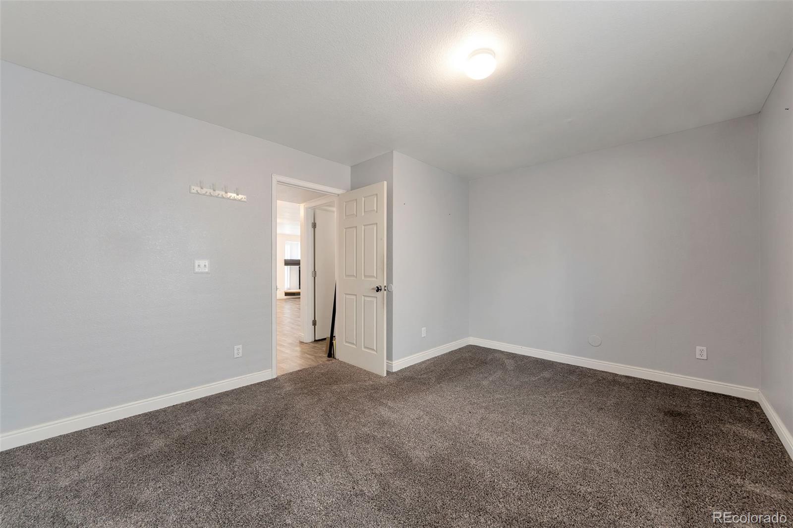 MLS Image #12 for 5128  orleans court,denver, Colorado