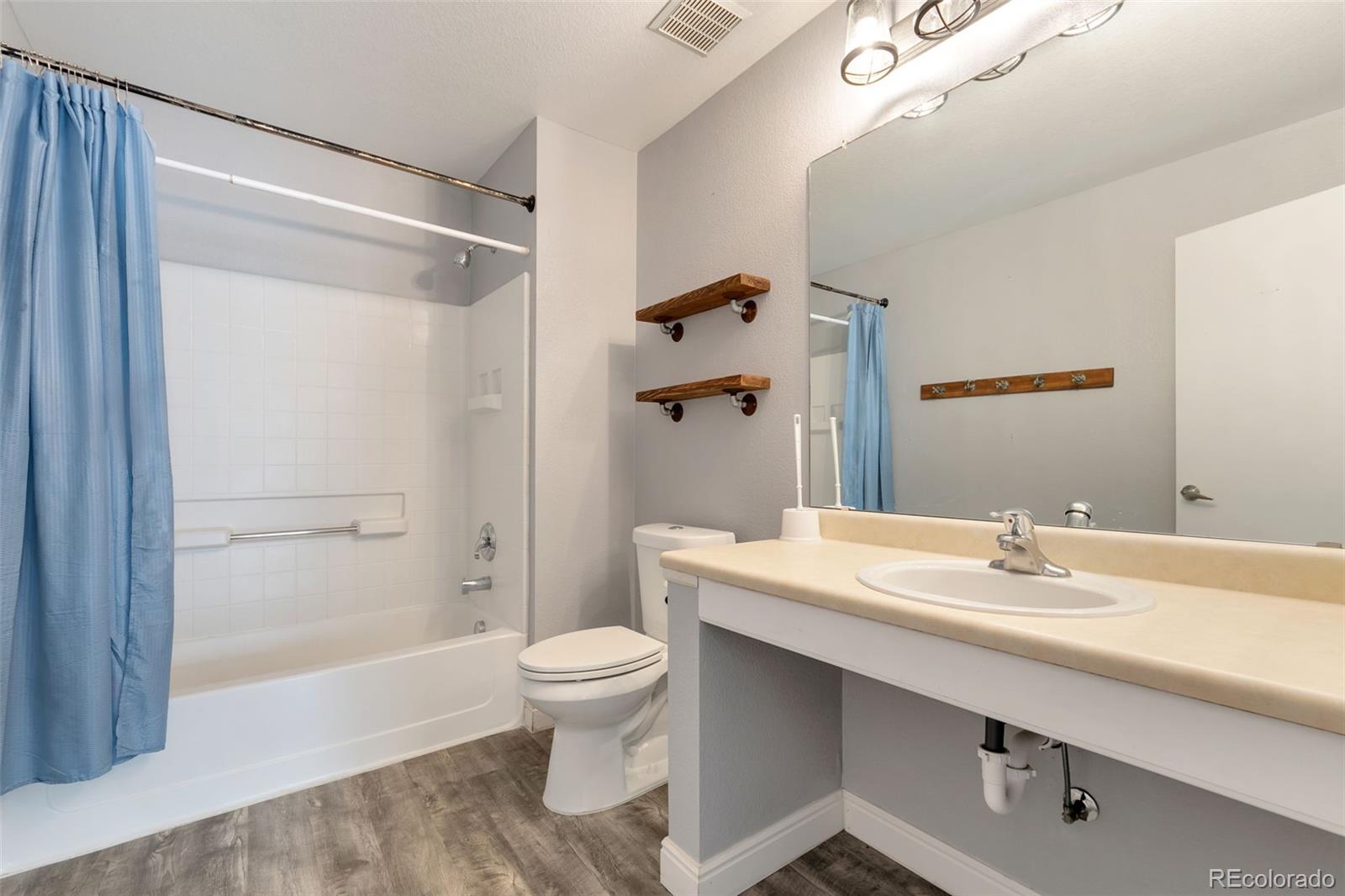 MLS Image #24 for 5128  orleans court,denver, Colorado