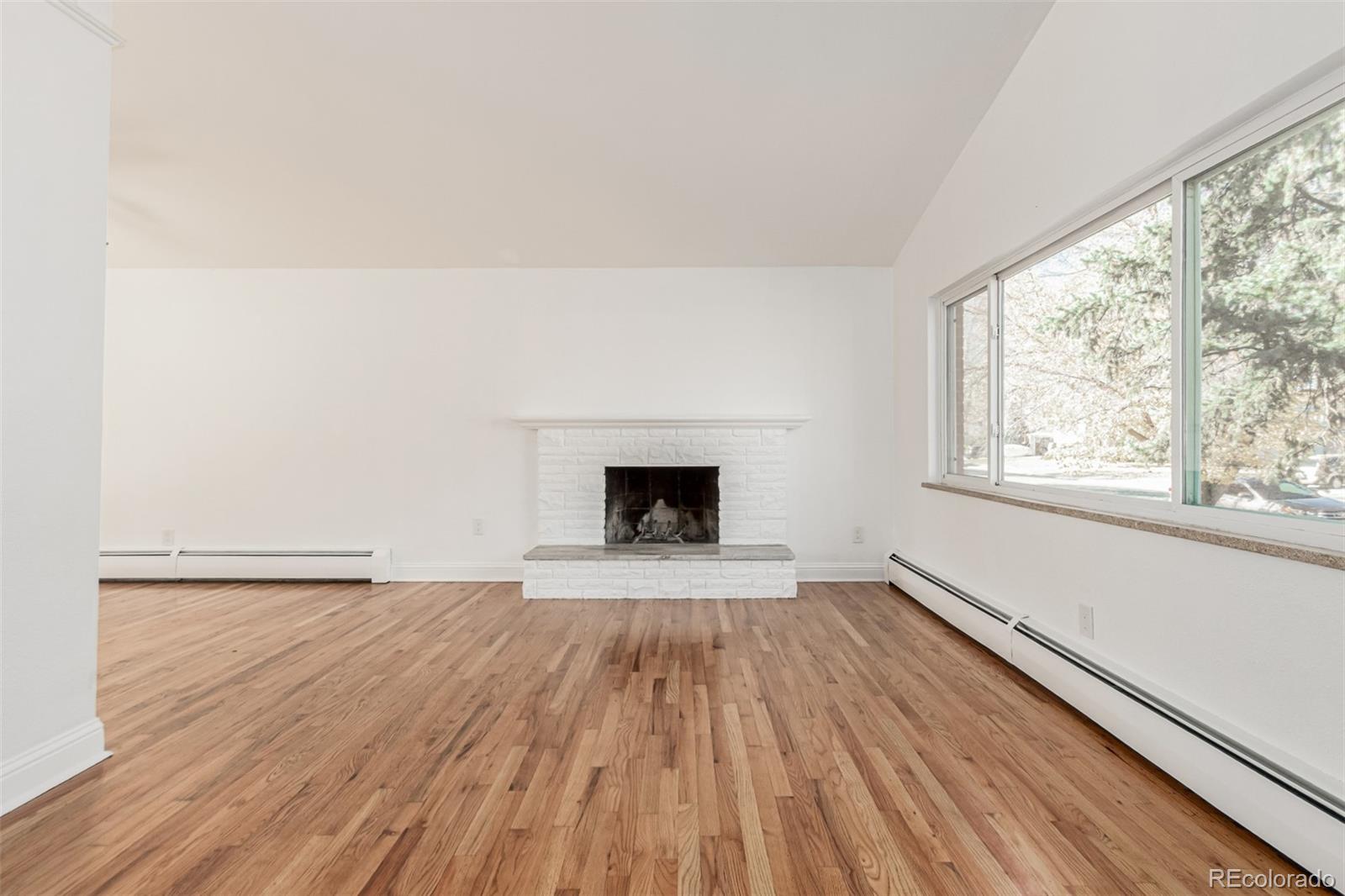 MLS Image #6 for 13602 e 4th avenue,aurora, Colorado