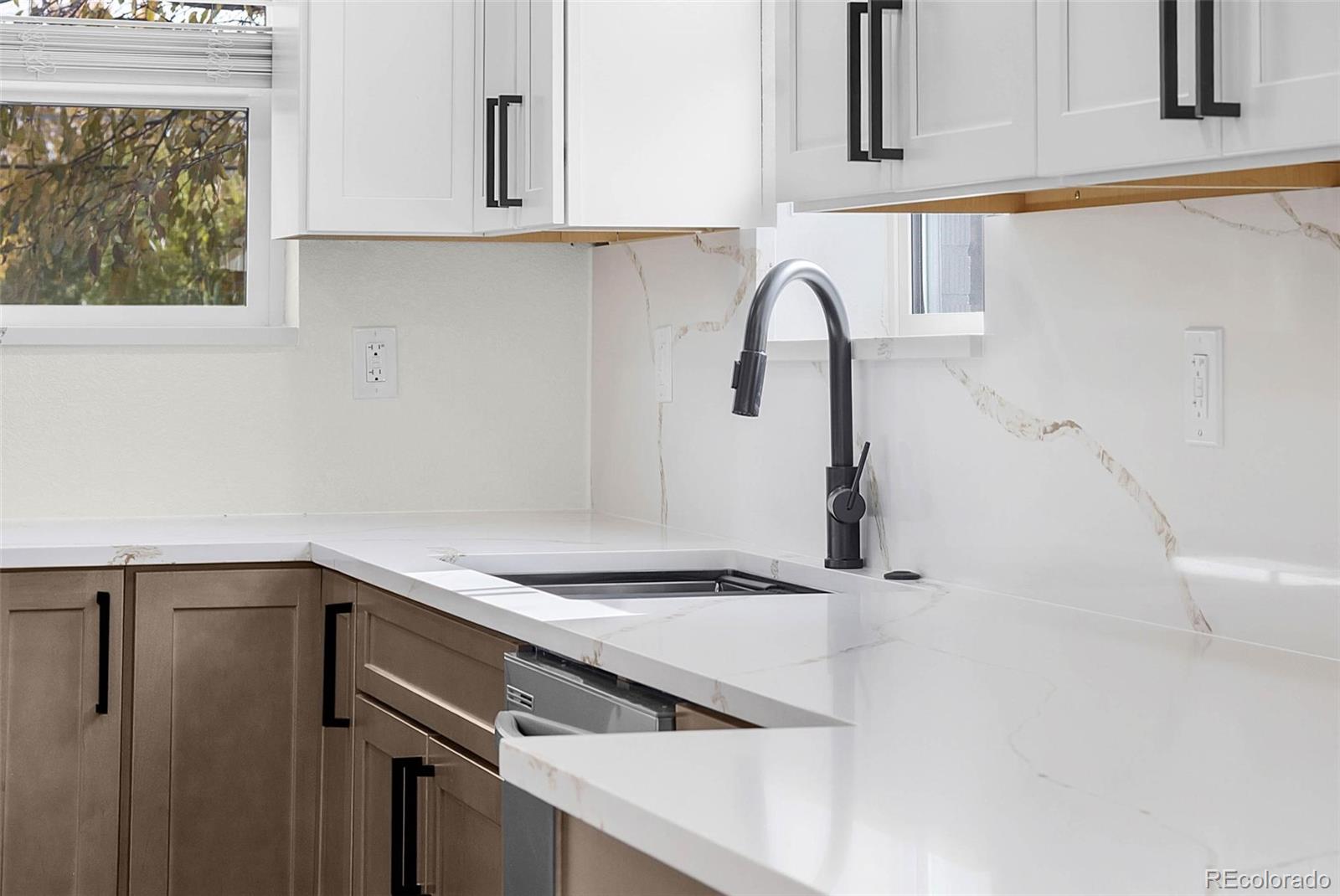 MLS Image #10 for 6  utica street,denver, Colorado
