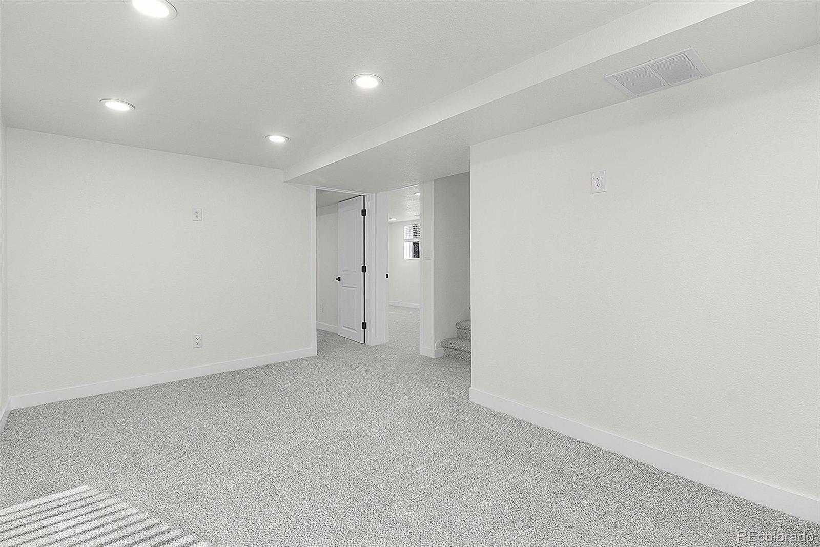 MLS Image #13 for 6  utica street,denver, Colorado