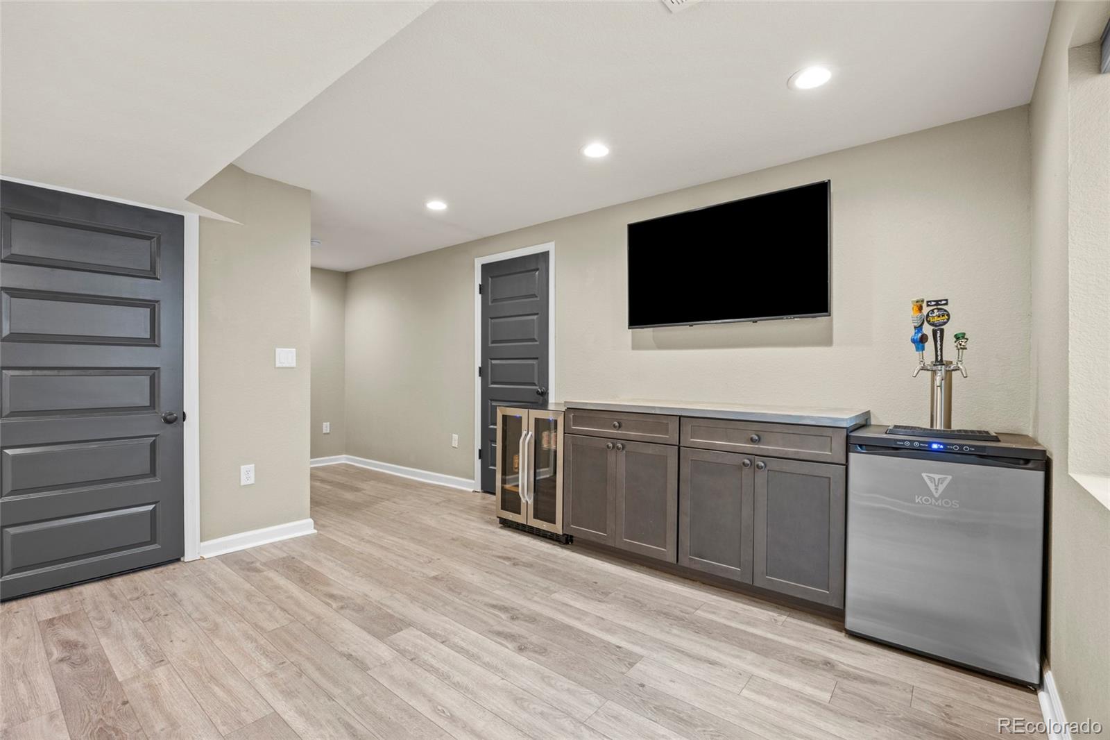 MLS Image #33 for 25223 e 2nd avenue,aurora, Colorado