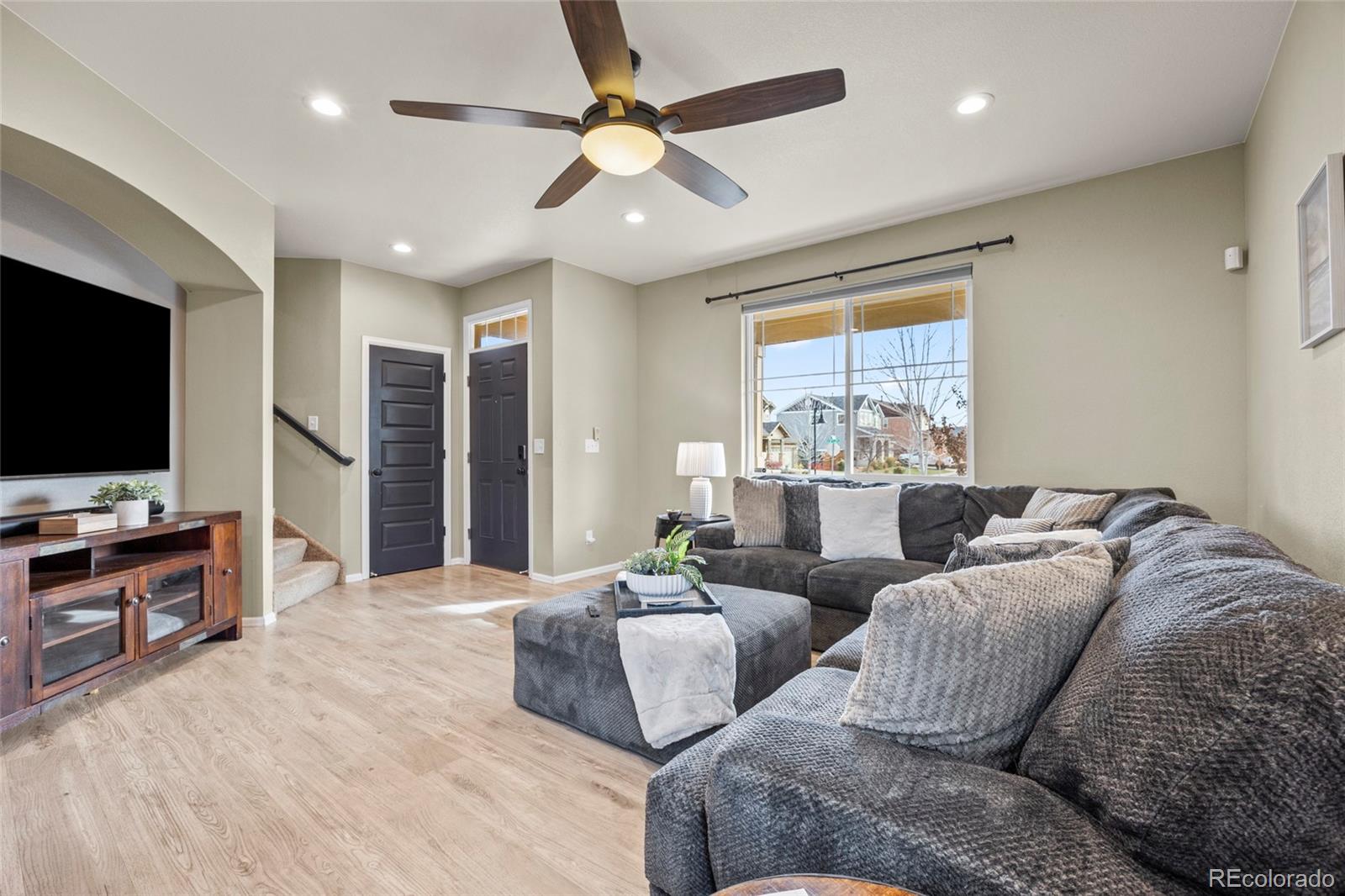 MLS Image #4 for 25223 e 2nd avenue,aurora, Colorado