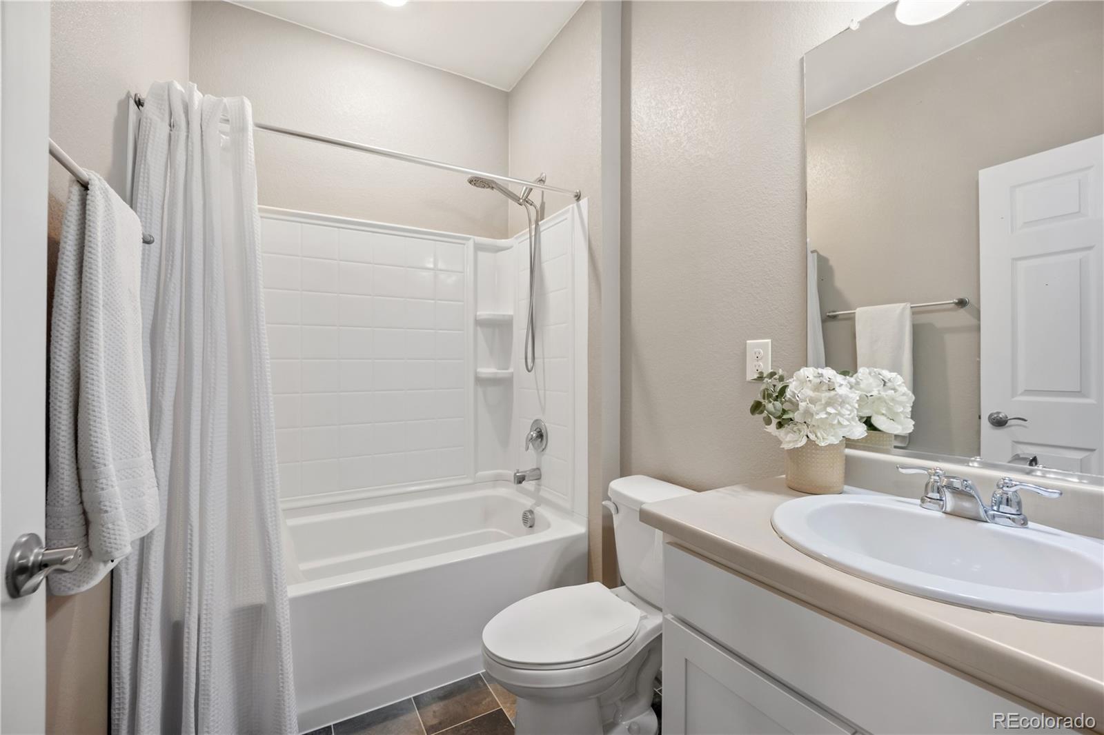MLS Image #11 for 19911 e 61st place,aurora, Colorado