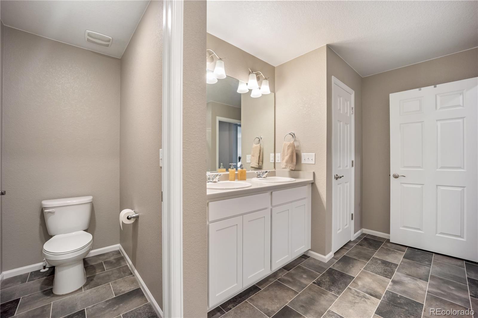 MLS Image #16 for 19911 e 61st place,aurora, Colorado