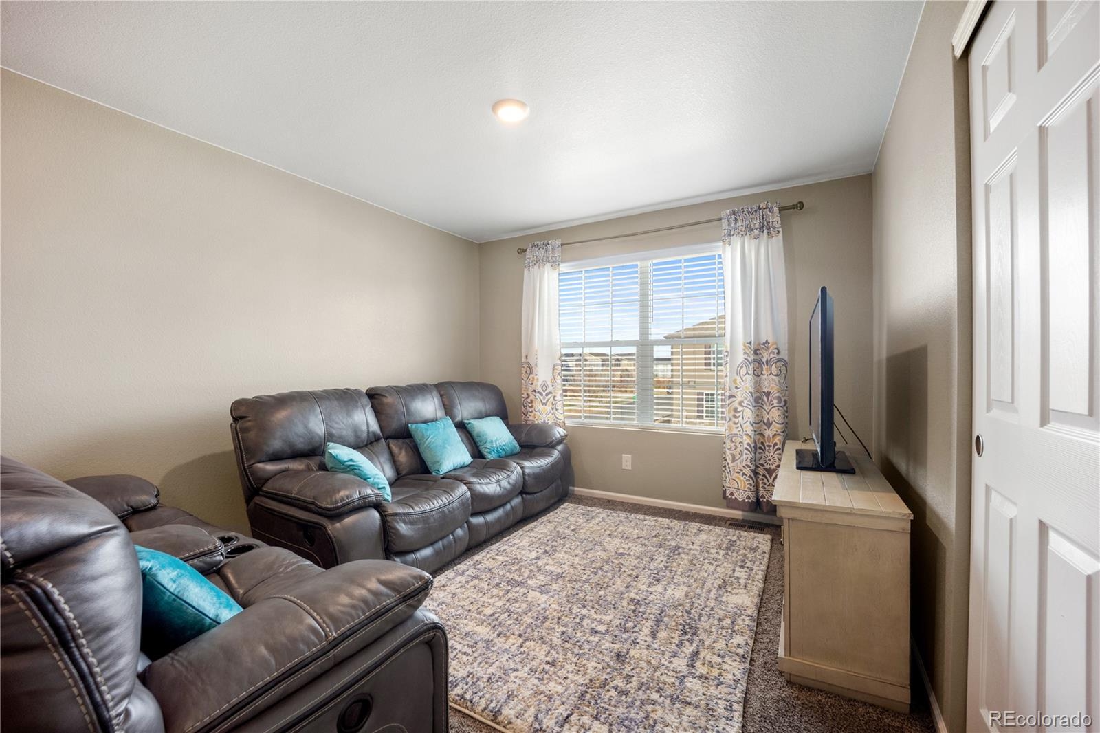 MLS Image #20 for 19911 e 61st place,aurora, Colorado
