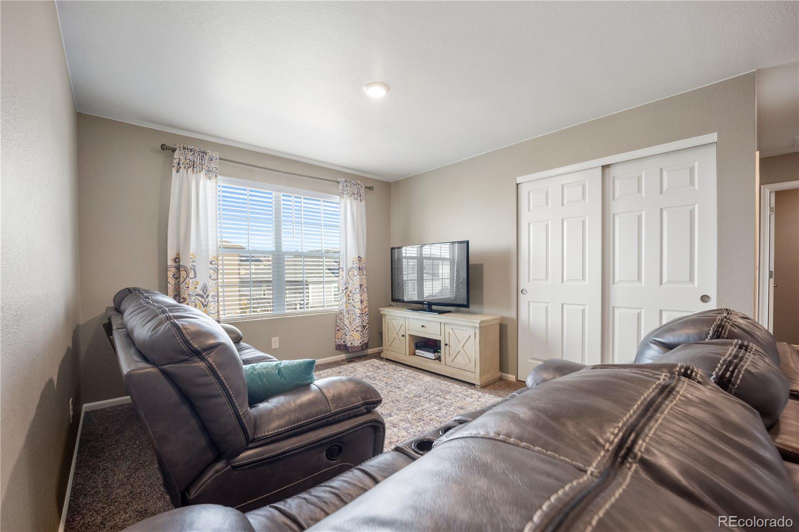 MLS Image #21 for 19911 e 61st place,aurora, Colorado