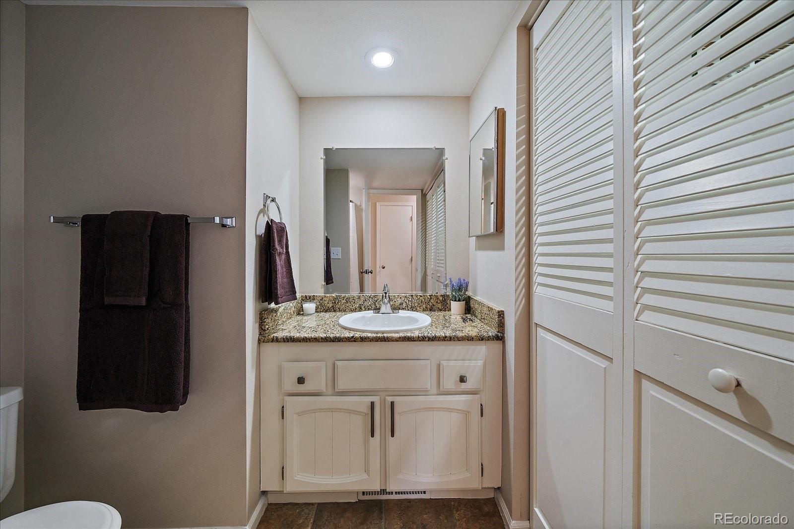 MLS Image #18 for 6495 s havana street a,englewood, Colorado