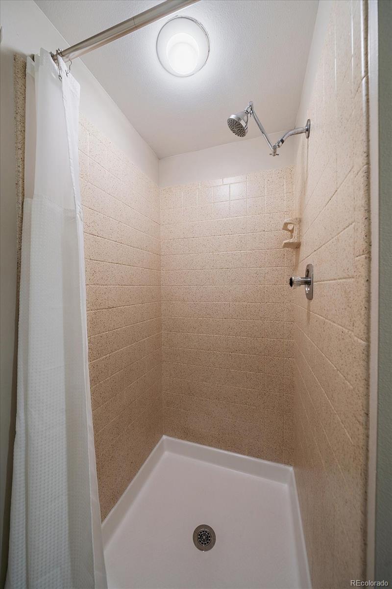 MLS Image #19 for 6495 s havana street a,englewood, Colorado