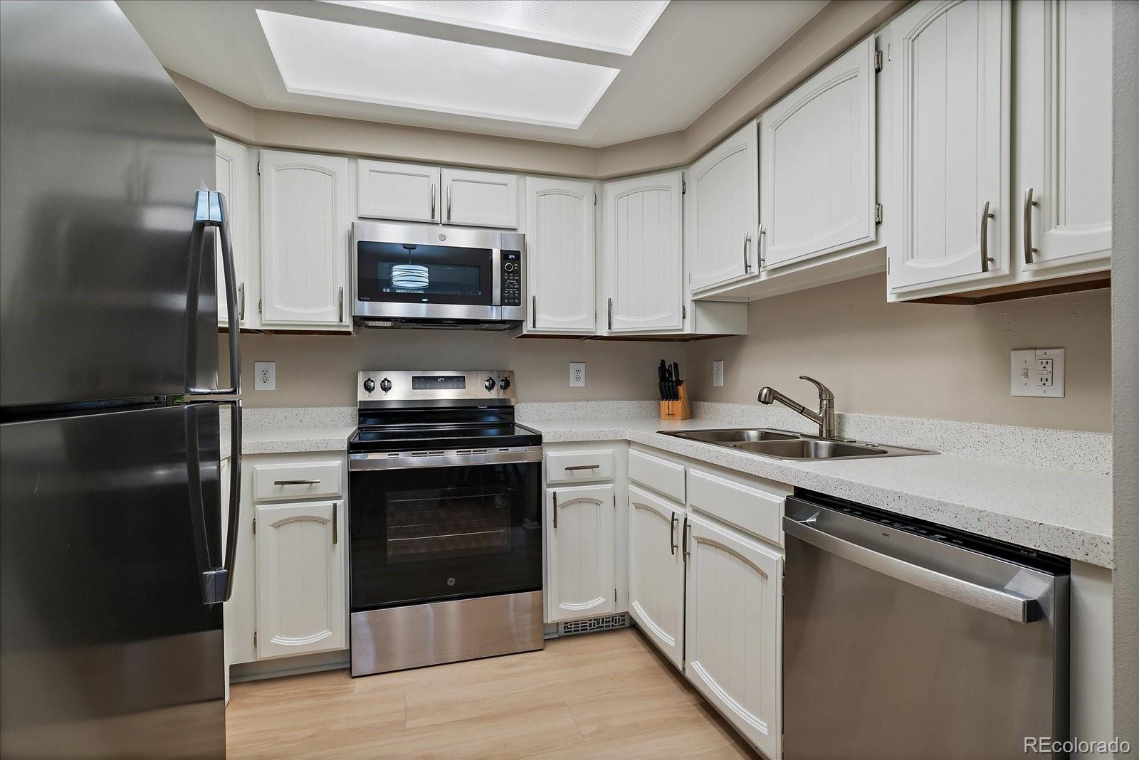 MLS Image #9 for 6495 s havana street a,englewood, Colorado