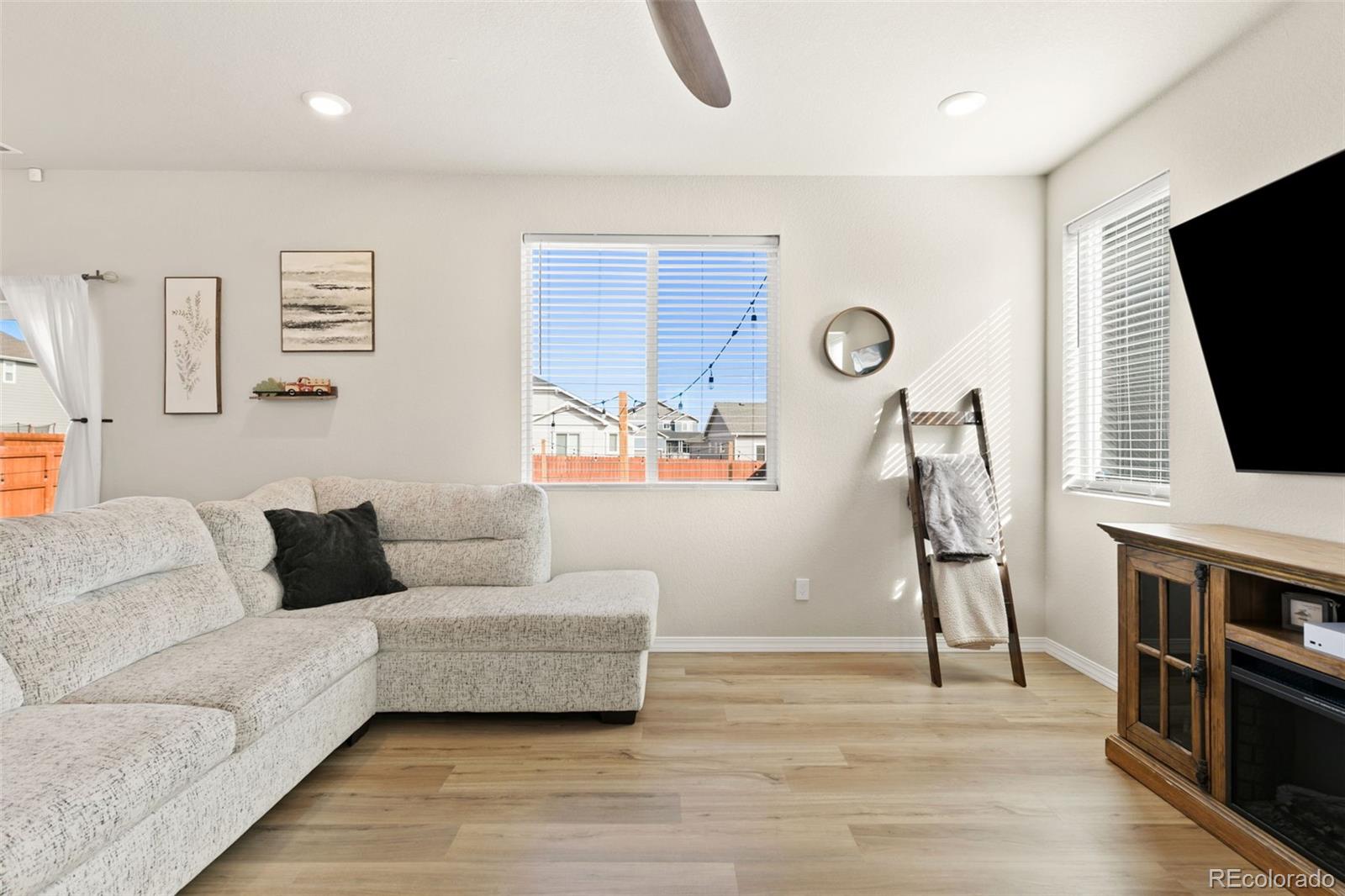 MLS Image #12 for 10765  rolling mesa drive,peyton, Colorado