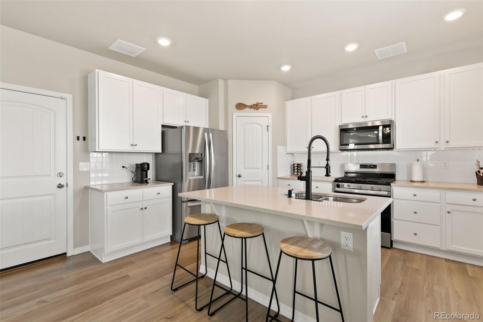 MLS Image #4 for 10765  rolling mesa drive,peyton, Colorado