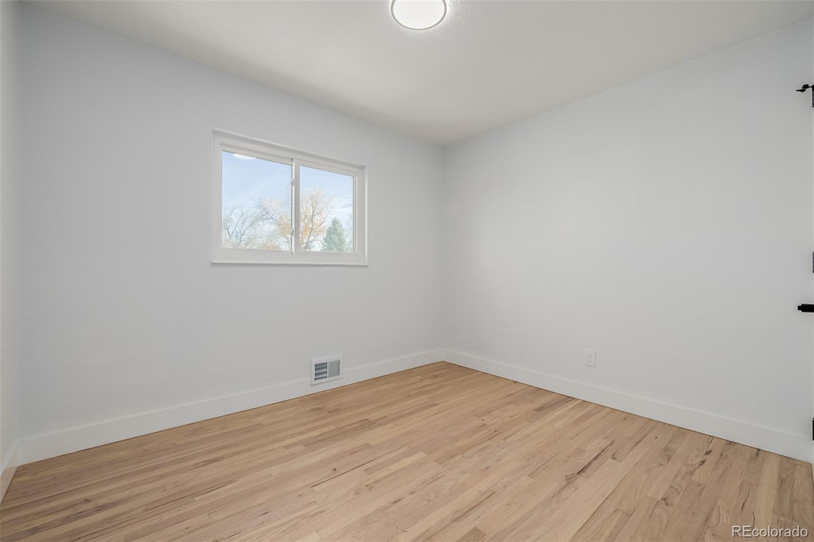 MLS Image #17 for 2213 s meade street,denver, Colorado