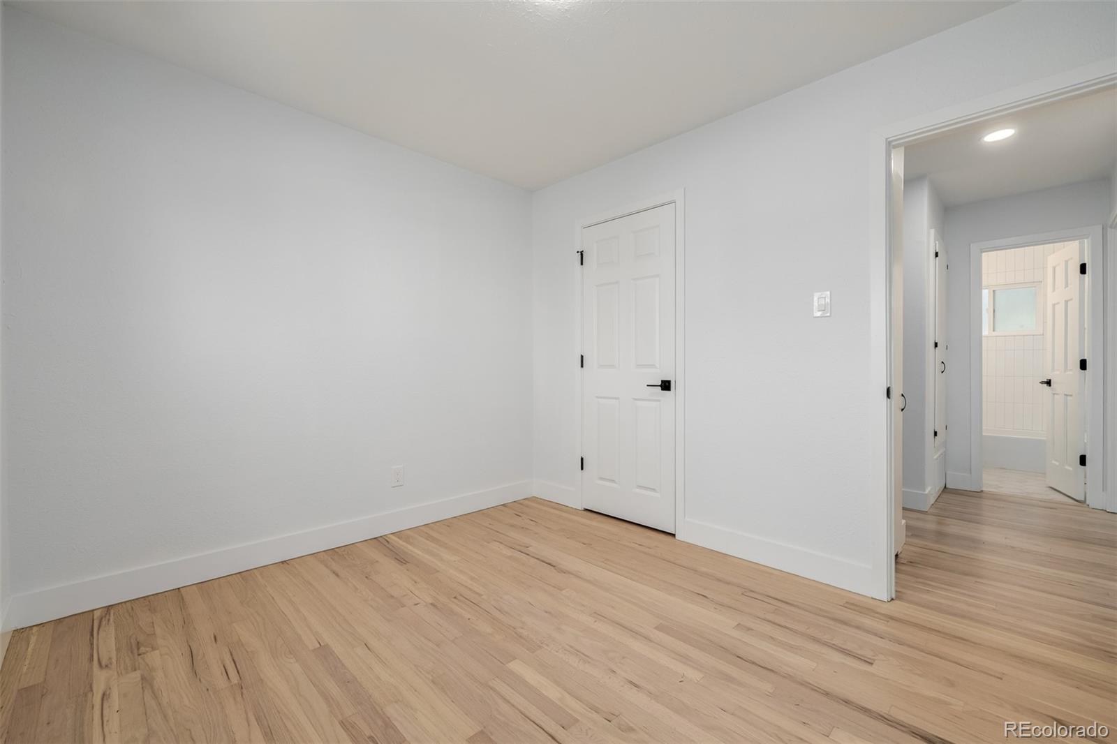 MLS Image #18 for 2213 s meade street,denver, Colorado