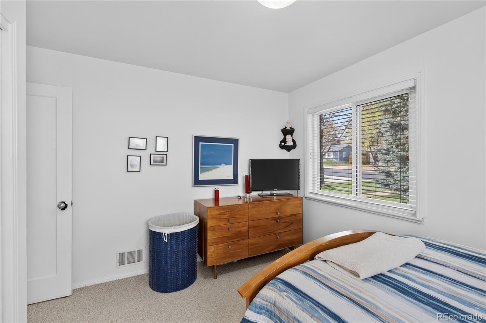 MLS Image #18 for 3420 s eudora street,denver, Colorado