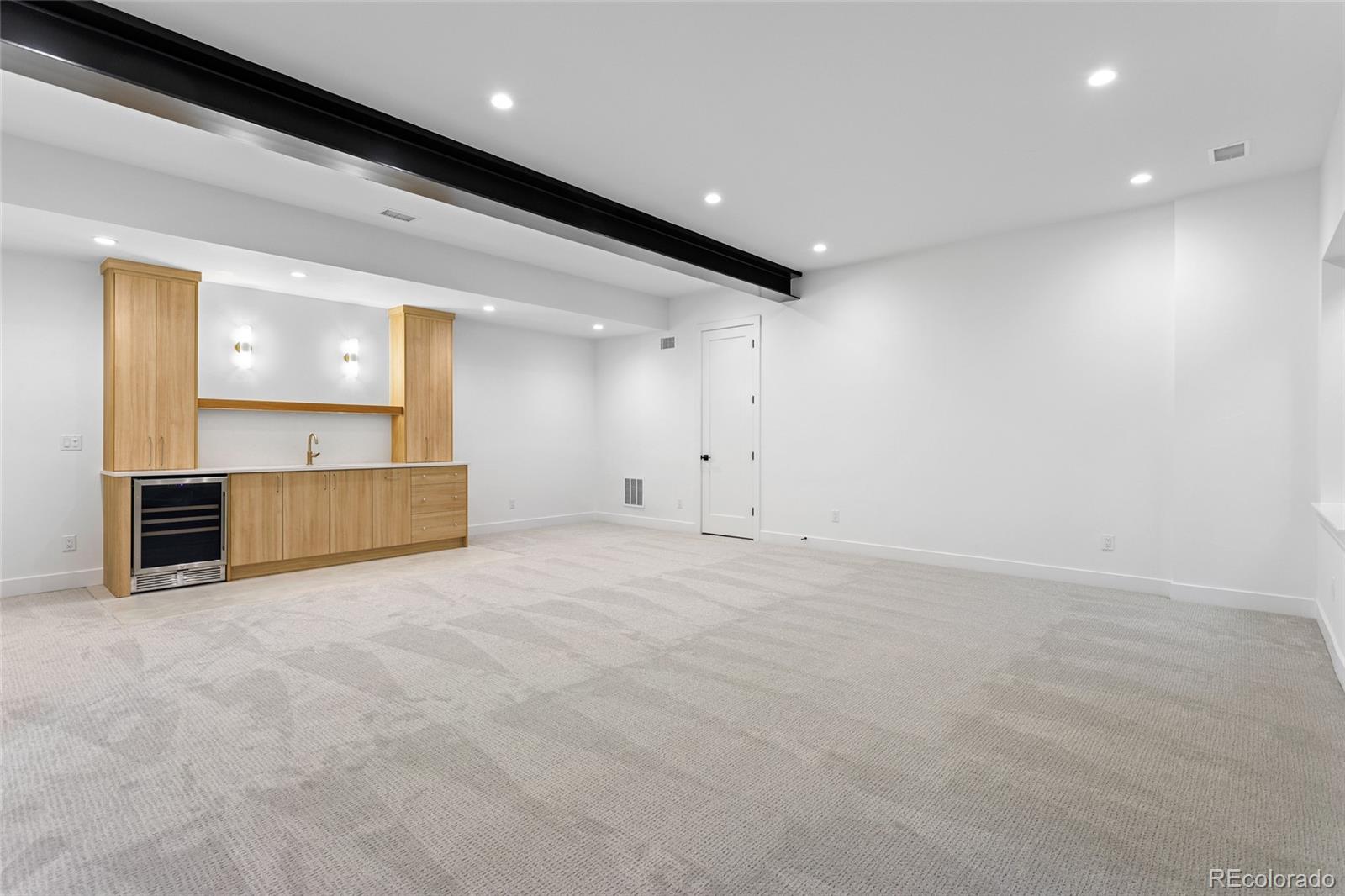 MLS Image #38 for 592 s high street,denver, Colorado