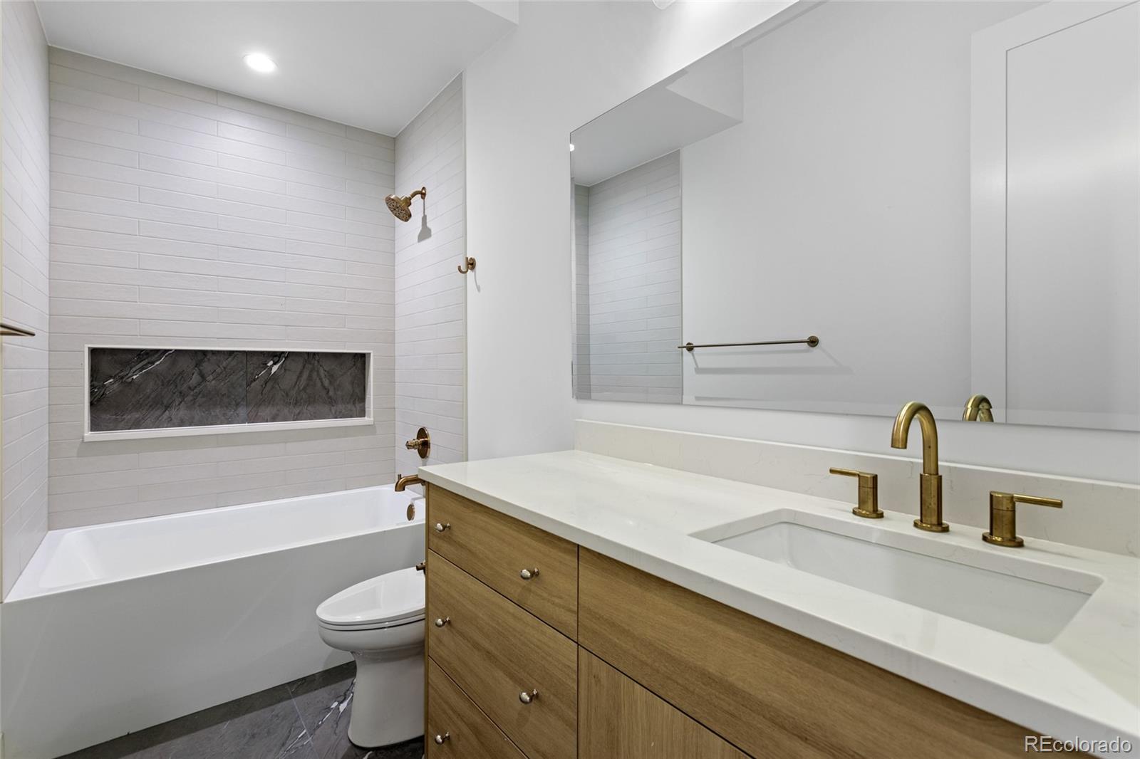 MLS Image #41 for 592 s high street,denver, Colorado