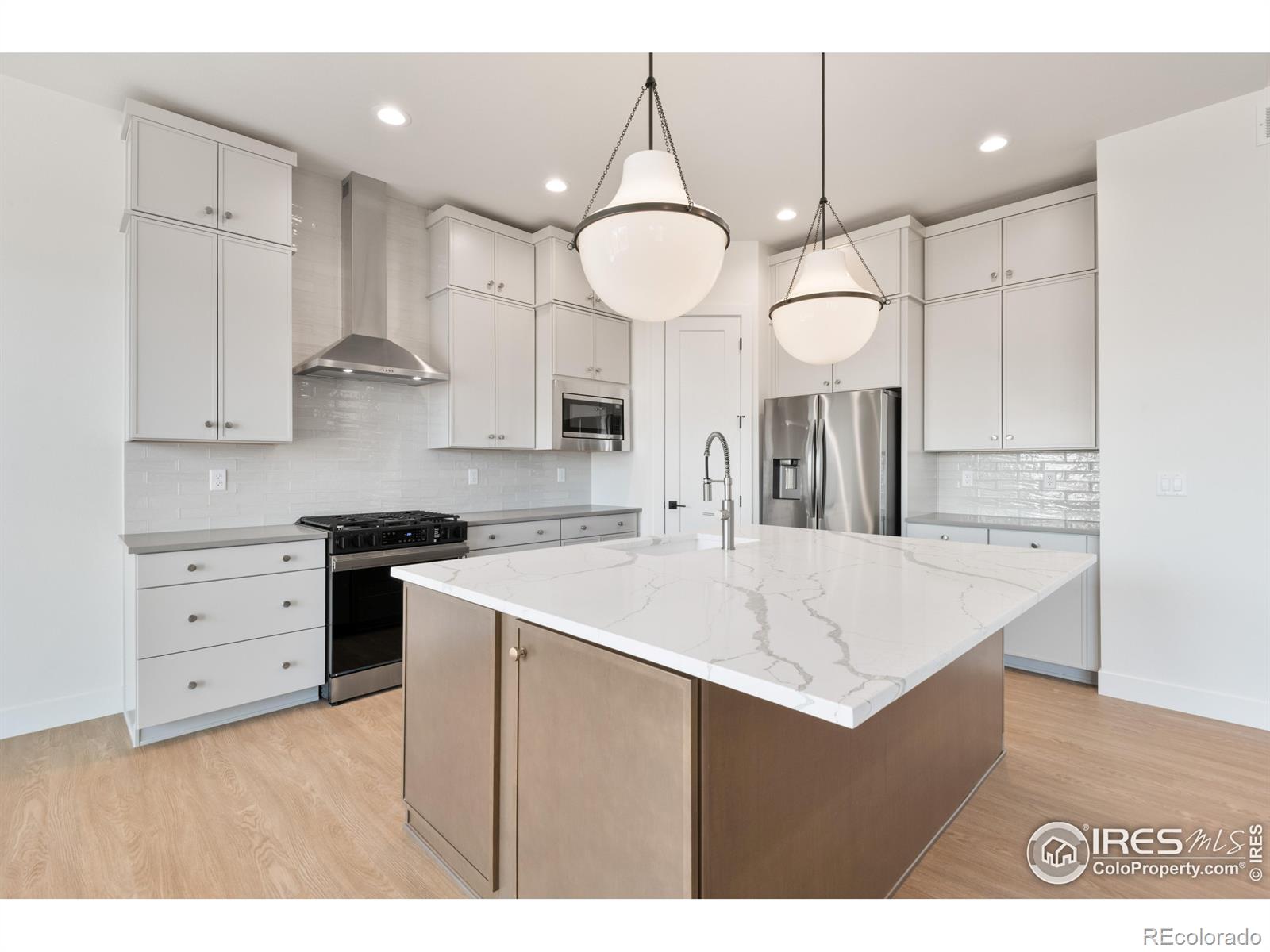 MLS Image #3 for 164  boxwood drive,windsor, Colorado