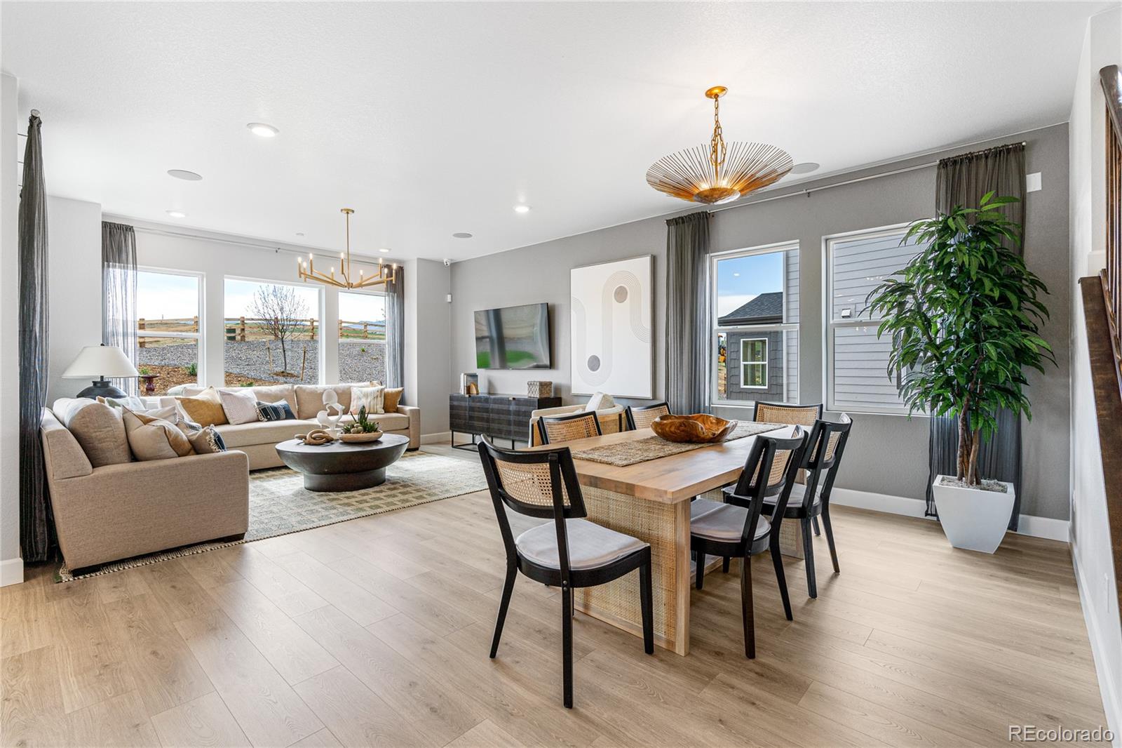 MLS Image #11 for 707  bradley circle,elizabeth, Colorado