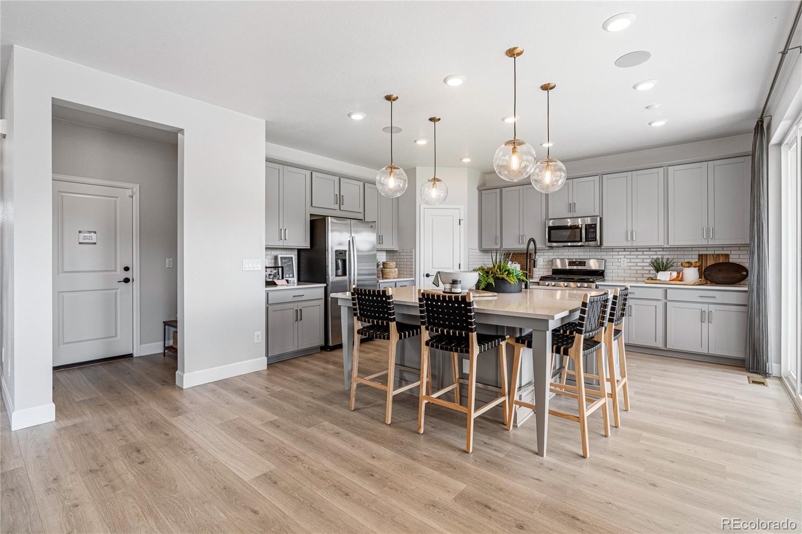 MLS Image #16 for 707  bradley circle,elizabeth, Colorado