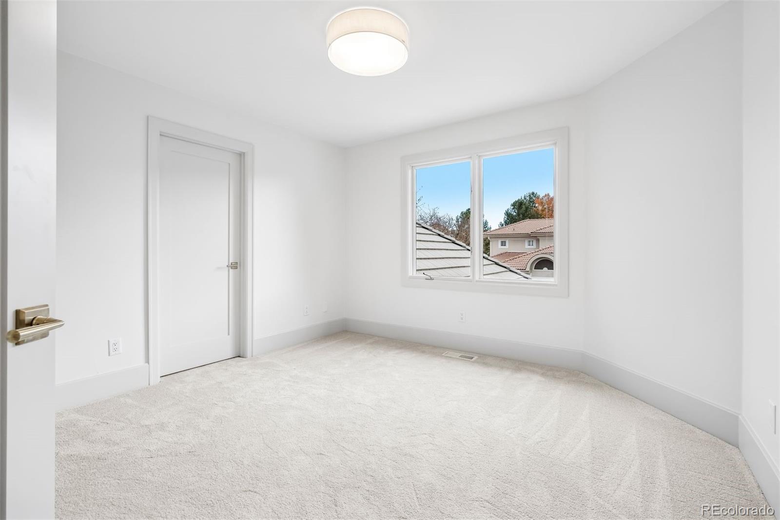 MLS Image #39 for 400 s steele street,denver, Colorado