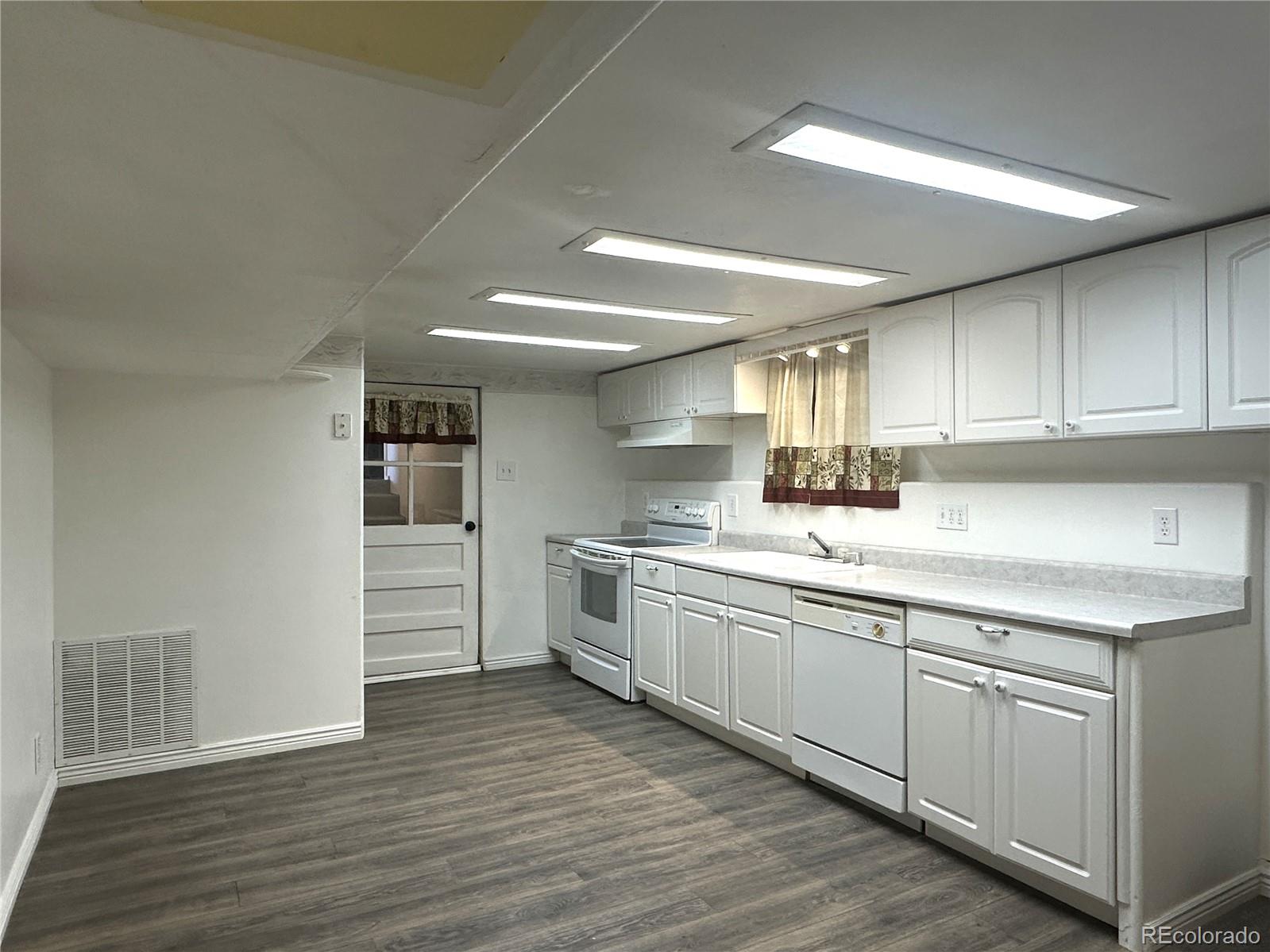MLS Image #21 for 2831  overton ,pueblo, Colorado