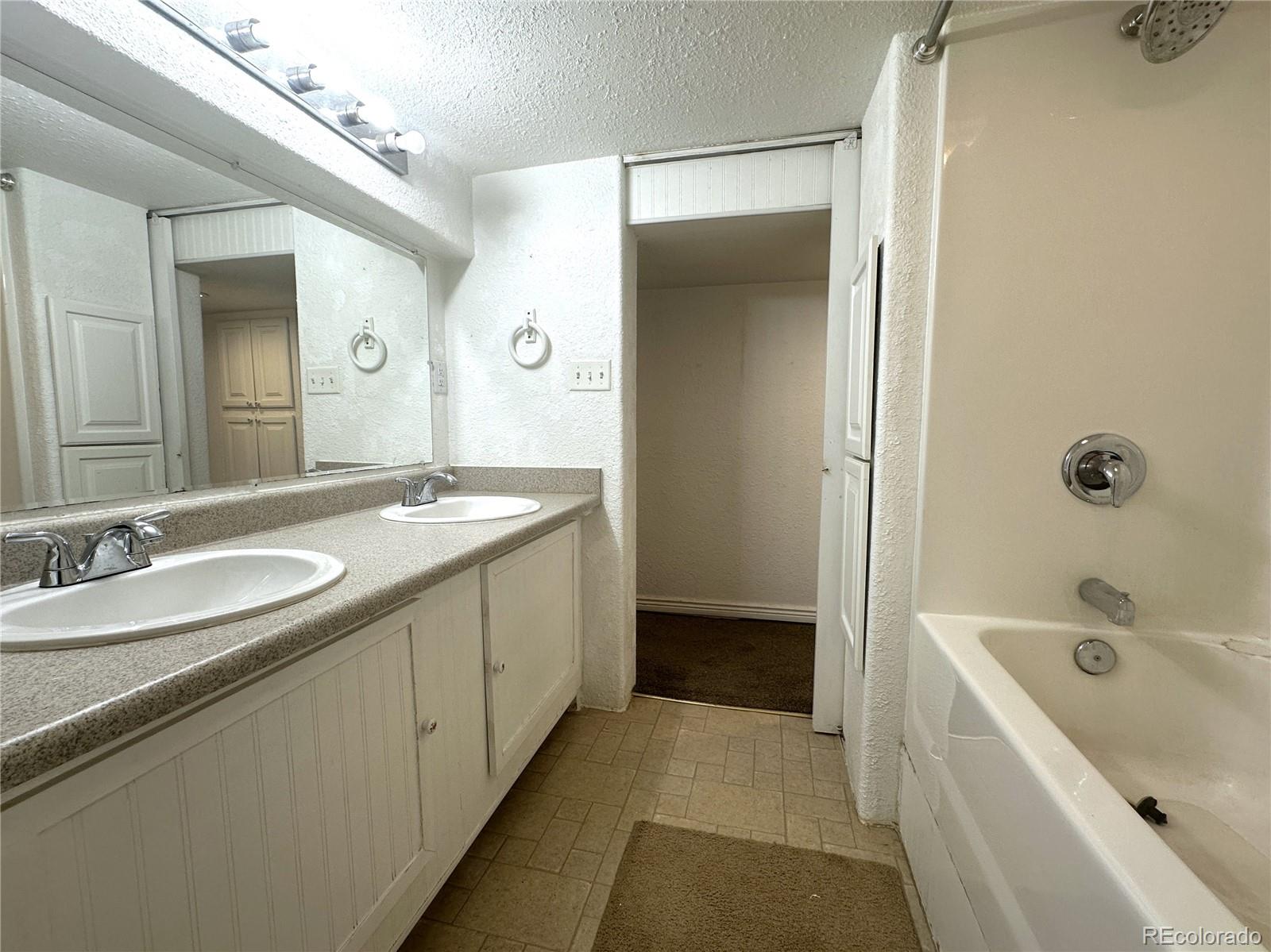 MLS Image #28 for 2831  overton ,pueblo, Colorado